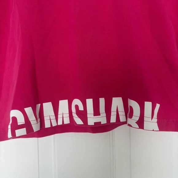 Gymshark women’s crop top - Picture 2 of 7